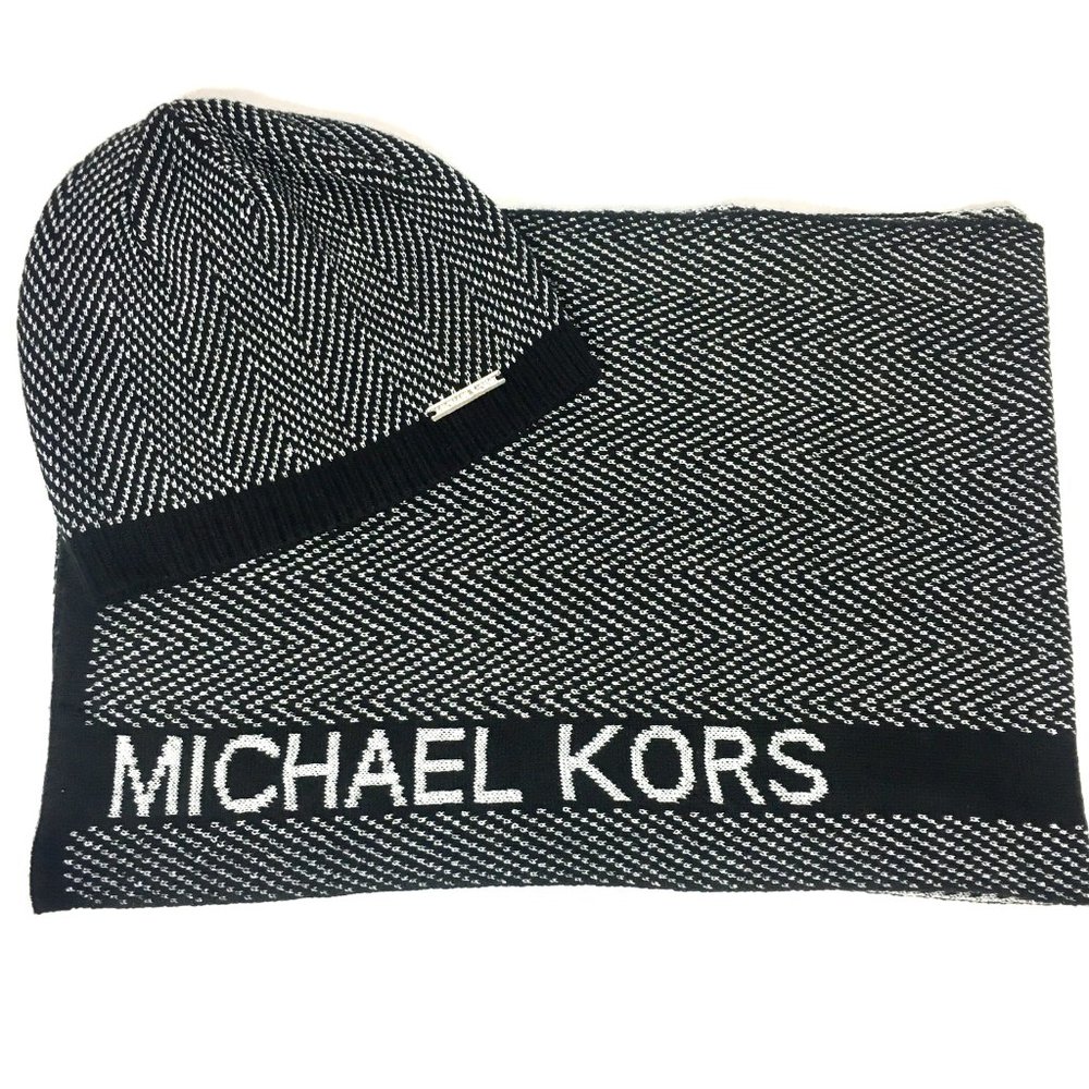 Michael Kors Zig Zag Scarf & Beanie Hat Set - NEW - Picture 3 of 7